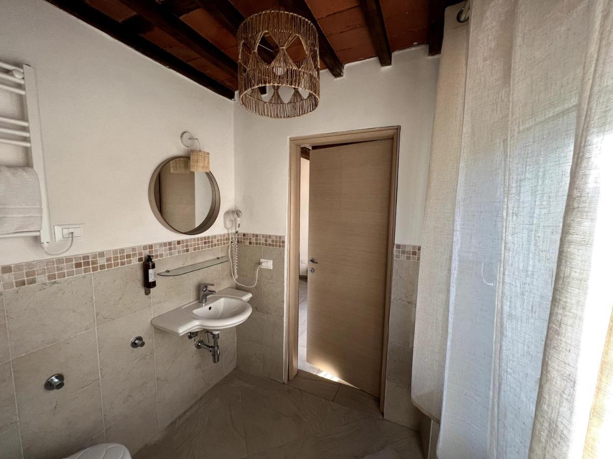 NEW! -Verderame Rooms&Suite in Lucca Buitenkant foto