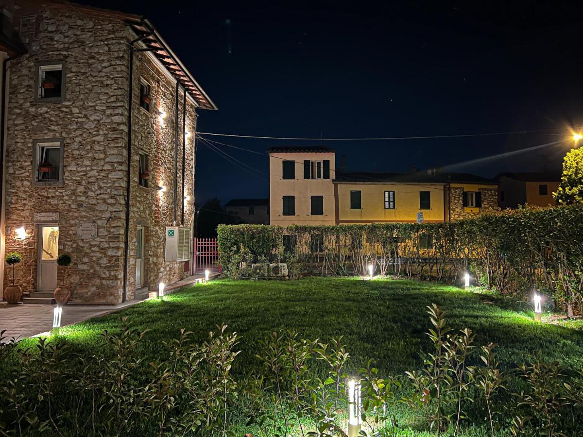 NEW! -Verderame Rooms&Suite in Lucca Buitenkant foto